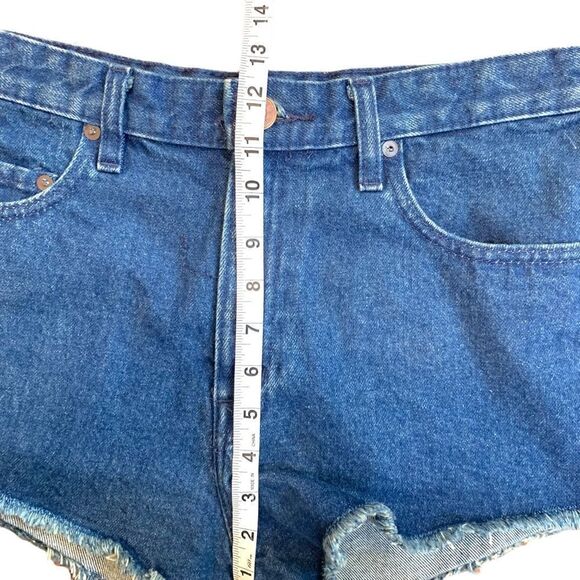 URBAN Outfitters BDG Cheeky Super High Rise Shorts - Picture 9 of 11